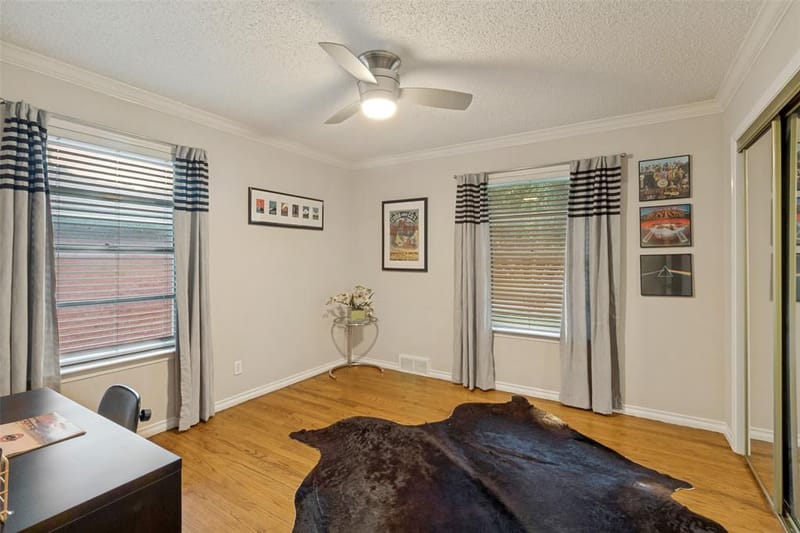10615 Longmeadow Drive, Dallas TX 75238 - Photo 18