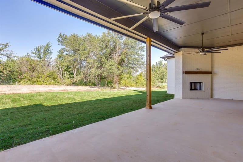 173 Oak Grove Way, Springtown TX 76082 - Photo 32