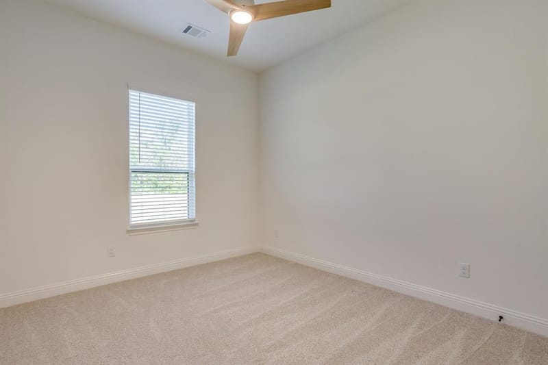 173 Oak Grove Way, Springtown TX 76082 - Photo 24