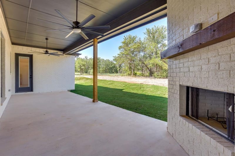 173 Oak Grove Way, Springtown TX 76082 - Photo 31