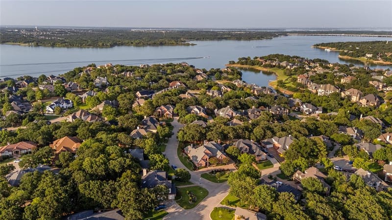 801 Shady Bend Court, Highland Village TX 75077 - Photo 38