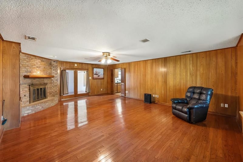 313 Wesley, Corsicana TX 75110 - Photo 7