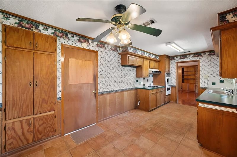 313 Wesley, Corsicana TX 75110 - Photo 15