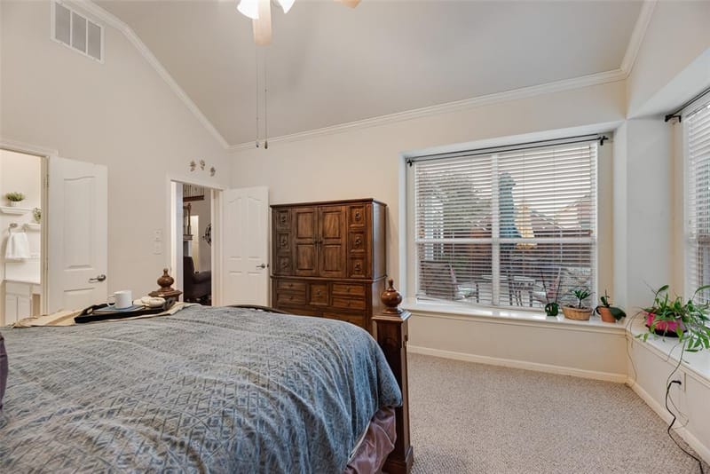 1660 Meadows Avenue, Lantana TX 76226 - Photo 17