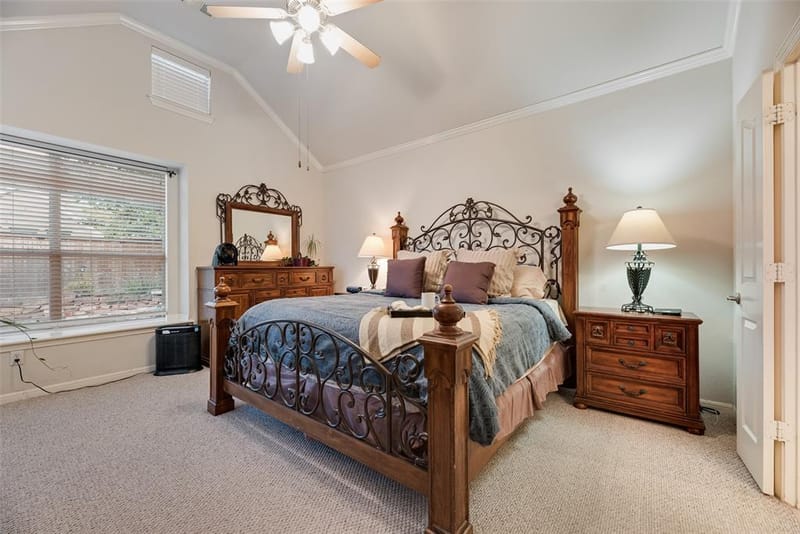 1660 Meadows Avenue, Lantana TX 76226 - Photo 16