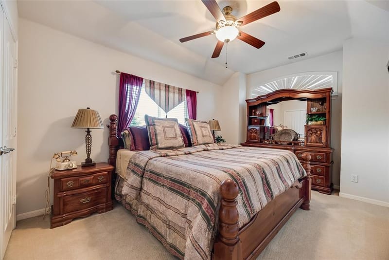 1660 Meadows Avenue, Lantana TX 76226 - Photo 22