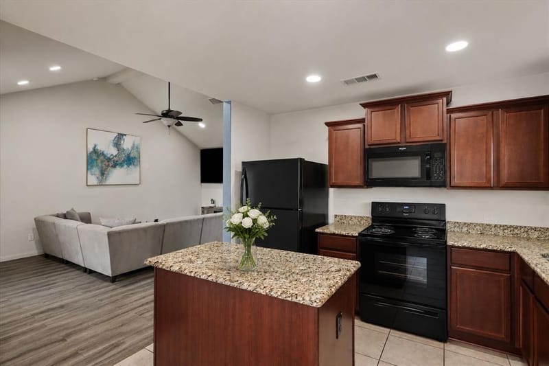 1619 White Mountain Way, Princeton TX 75407 - Photo 8
