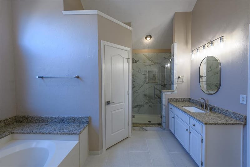 1812 Canoe Way, Carrollton TX 75010 - Photo 32