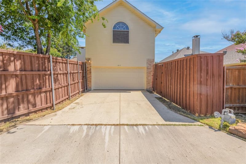 1812 Canoe Way, Carrollton TX 75010 - Photo 38