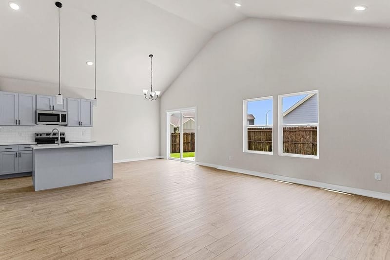213 Marble Creek Drive, Fort Worth TX 76131 - Photo 7