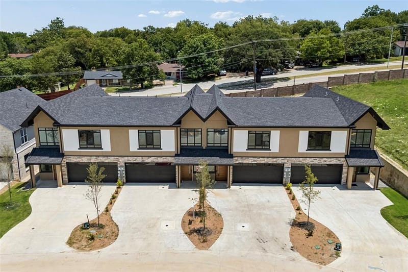 816 Premier Parkway, Grand Prairie TX 75051 - Photo 36