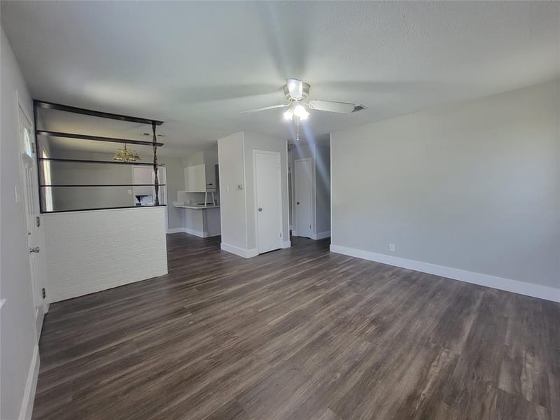829 E Mustang Street, Crowley TX 76036 - Photo 2