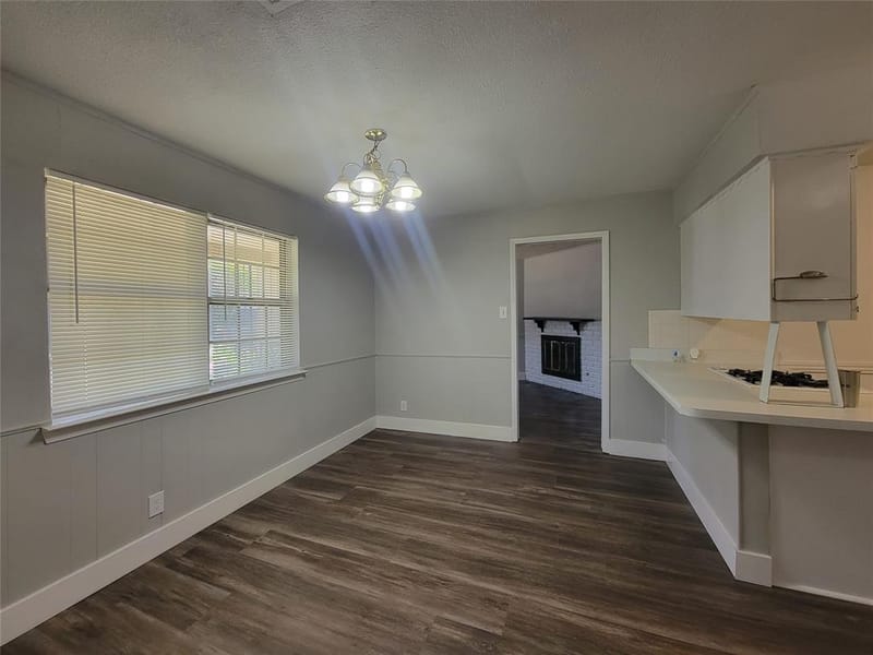829 E Mustang Street, Crowley TX 76036 - Photo 6