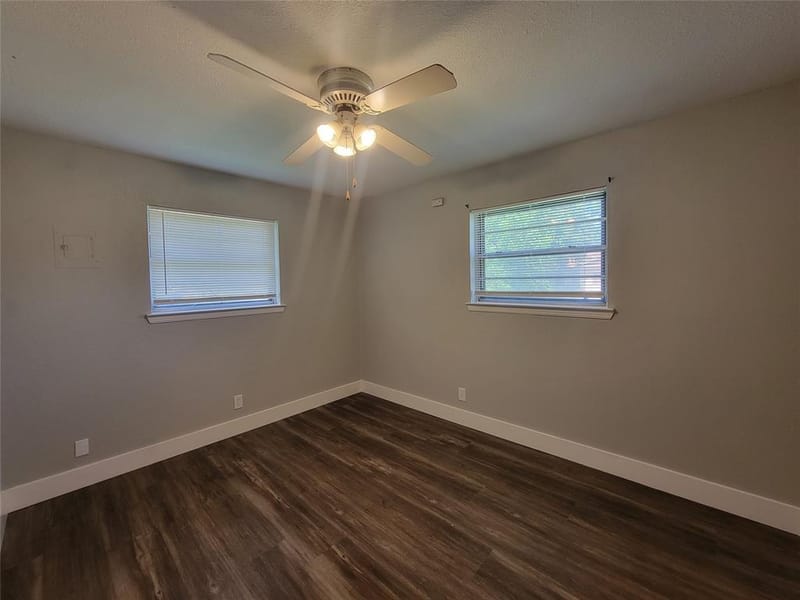 829 E Mustang Street, Crowley TX 76036 - Photo 11