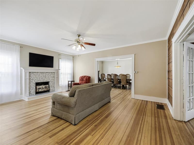 1119 W Walker Street, Denison TX 75020 - Photo 6