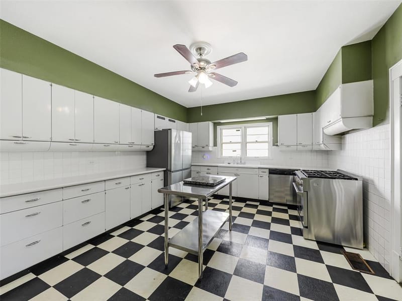 1119 W Walker Street, Denison TX 75020 - Photo 17