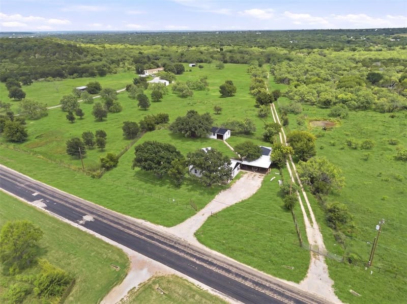 3239 Fm 2256, Mineral Wells TX 76067 - Photo 31