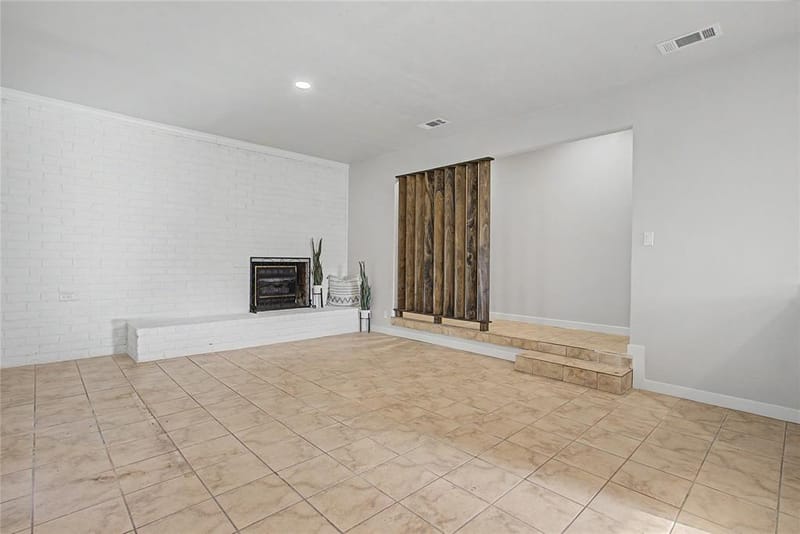 7232 Monterrey Drive, Fort Worth TX 76112 - Photo 10