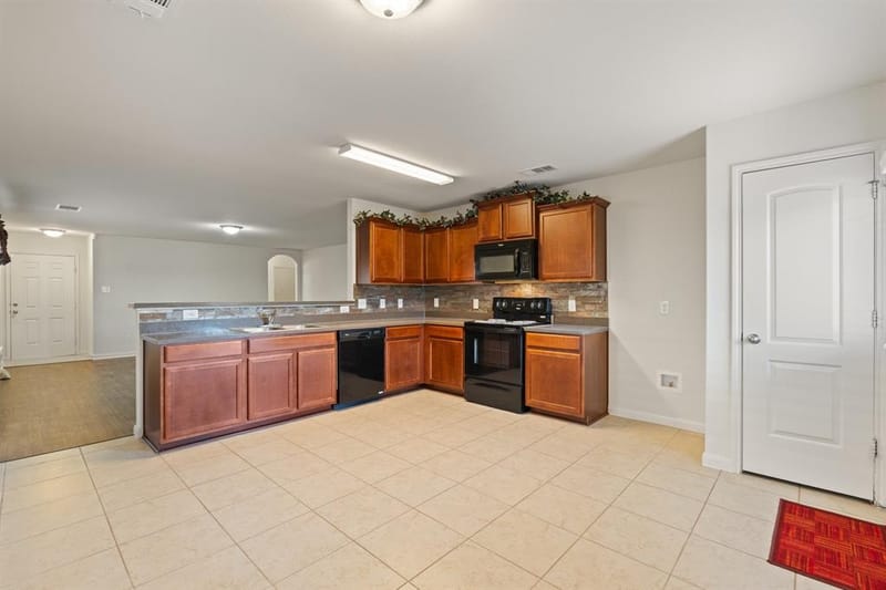 4801 Cedar Springs Drive, Fort Worth TX 76179 - Photo 8