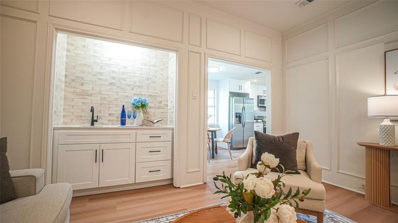 1917 Middle Glen Drive, Carrollton TX 75007 - Photo 14