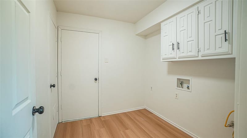 1917 Middle Glen Drive, Carrollton TX 75007 - Photo 37