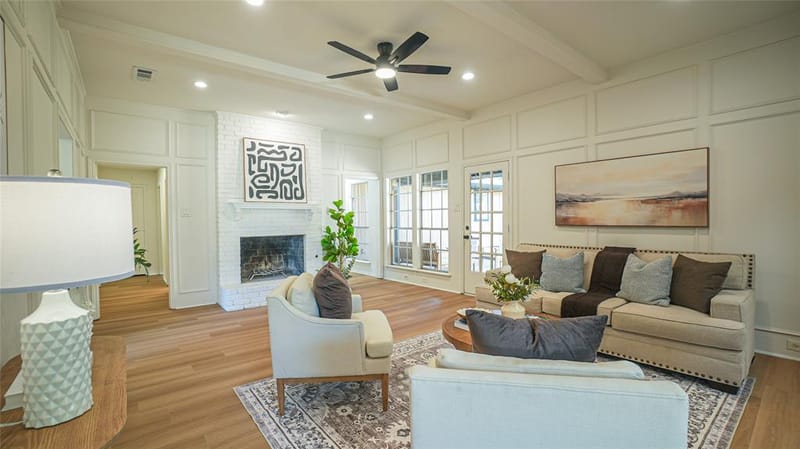 1917 Middle Glen Drive, Carrollton TX 75007 - Photo 15