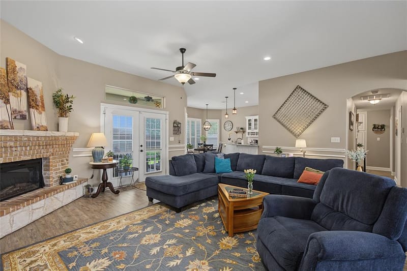 2821 Willow Ridge Circle, Granbury TX 76049 - Photo 12