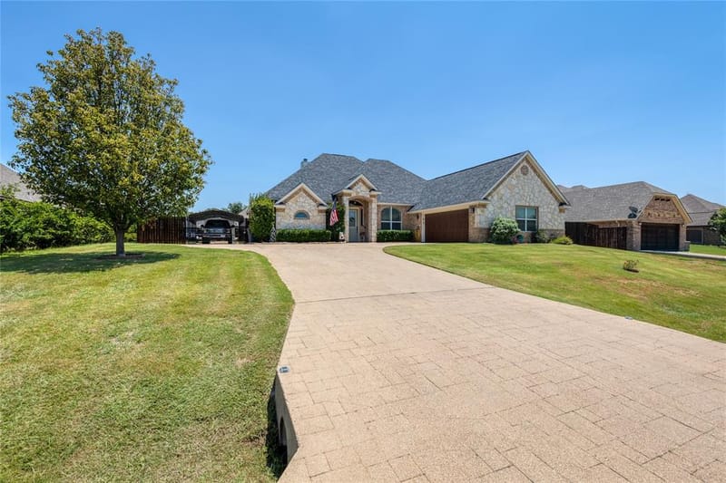 2821 Willow Ridge Circle, Granbury TX 76049 - Photo 33