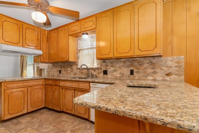 401 S Beverly Street, Crowley TX 76036 - Photo 16