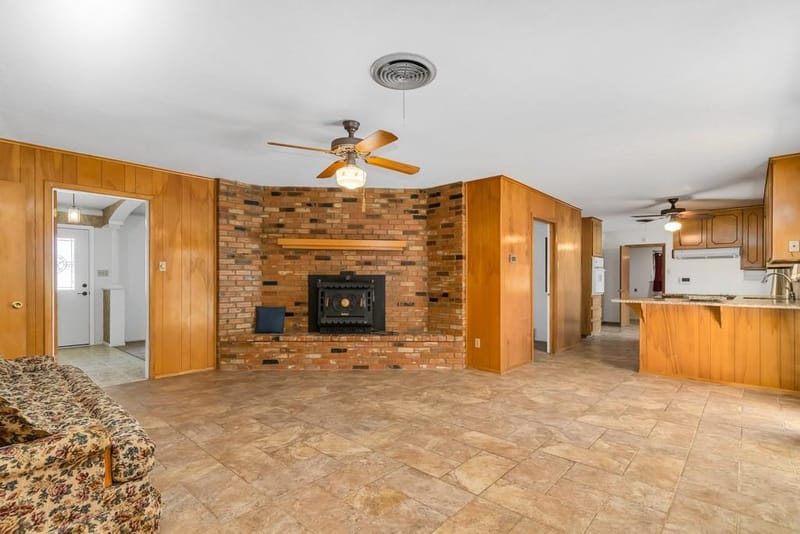 401 S Beverly Street, Crowley TX 76036 - Photo 12