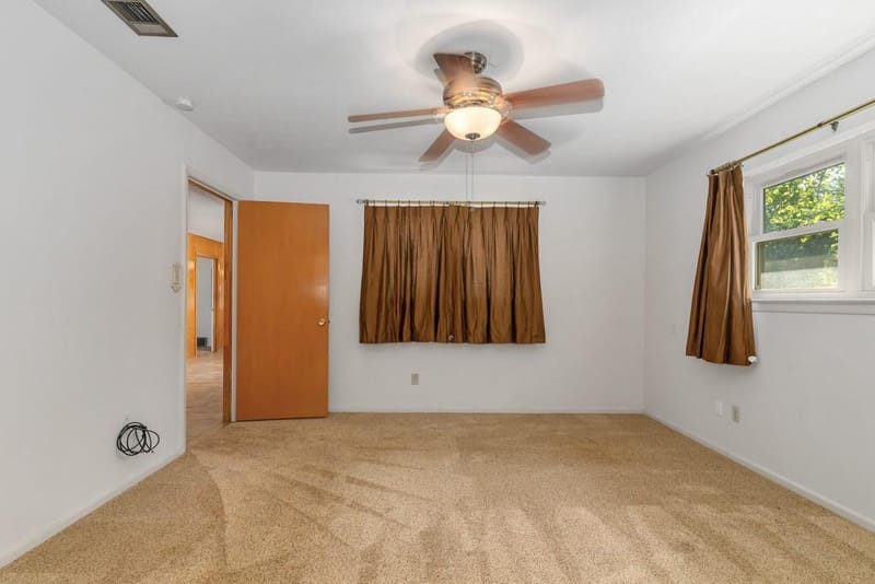 401 S Beverly Street, Crowley TX 76036 - Photo 22