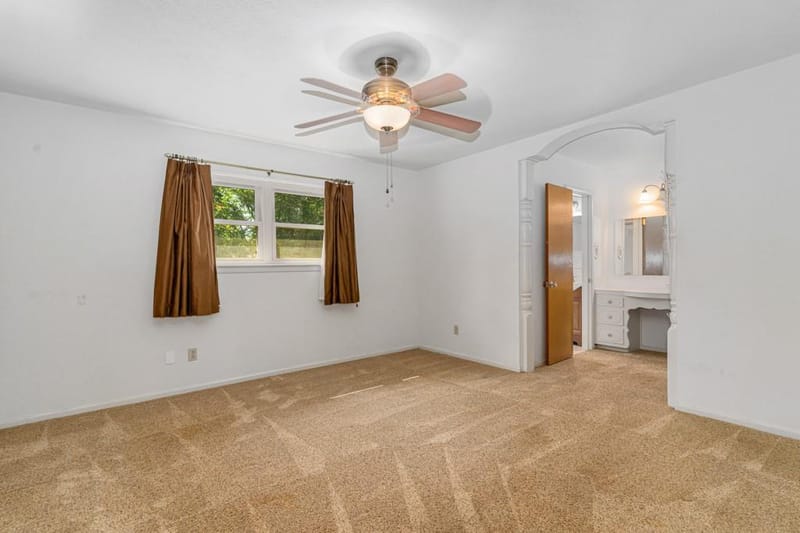 401 S Beverly Street, Crowley TX 76036 - Photo 20