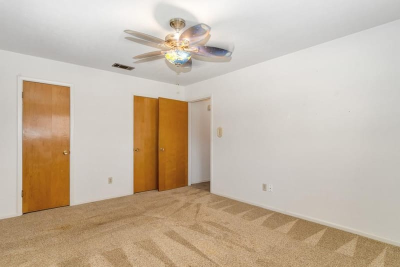 401 S Beverly Street, Crowley TX 76036 - Photo 29