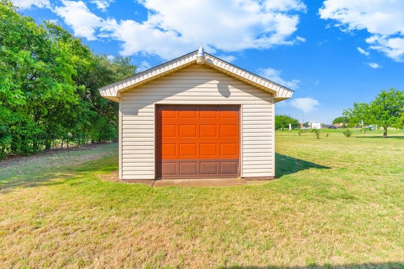 401 S Beverly Street, Crowley TX 76036 - Photo 4