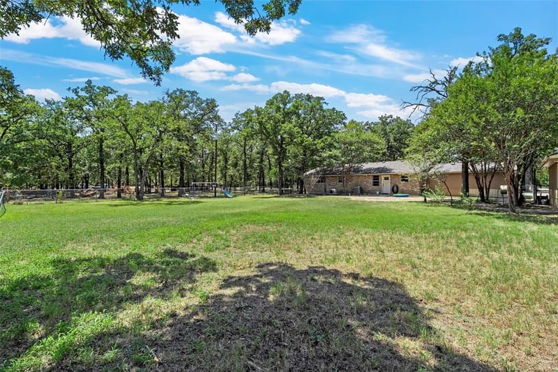 1047 Fort Hill Road, Waco TX 76705 - Photo 16