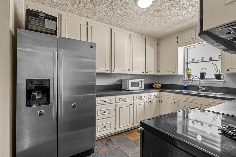 1047 Fort Hill Road, Waco TX 76705 - Photo 9