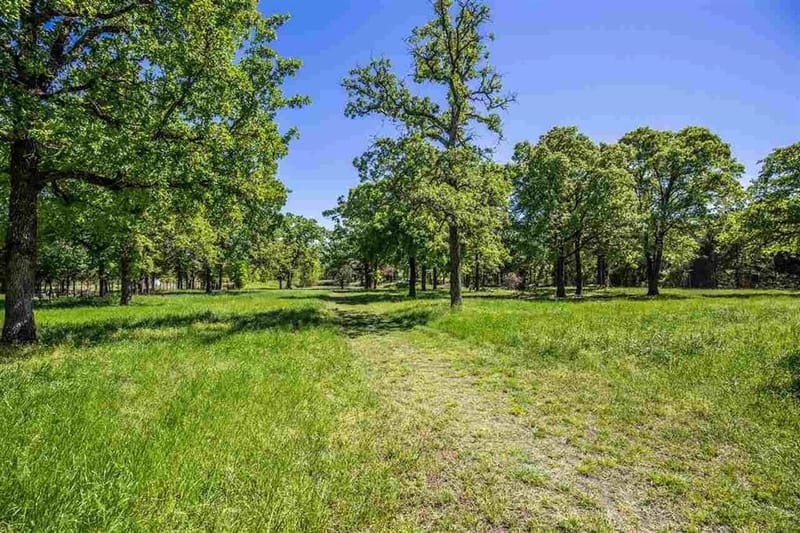 1047 Fort Hill Road, Waco TX 76705 - Photo 19