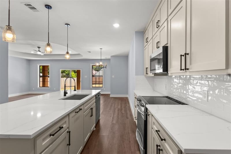 2618 Seevers Avenue, Dallas TX 75216 - Photo 5