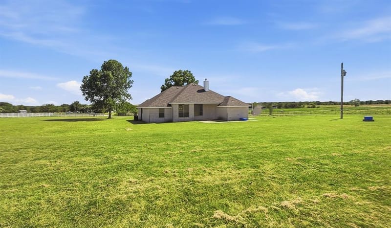 340 Red Baron Drive, Rhome TX 76078 - Photo 13
