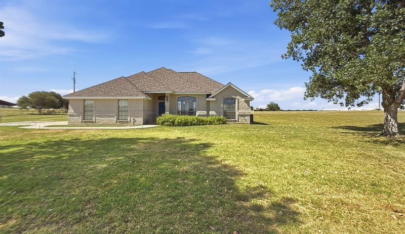 340 Red Baron Drive, Rhome TX 76078 - Photo 10