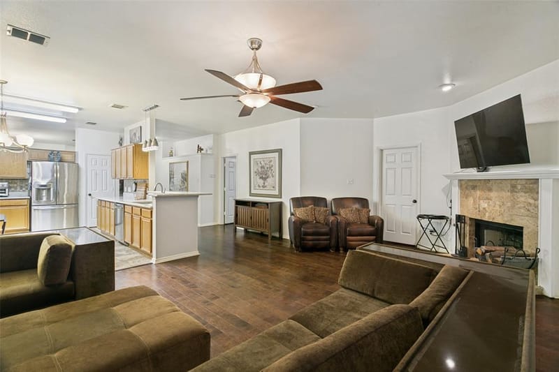 1065 Harriman Drive, Saginaw TX 76131 - Photo 9