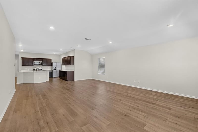 309 Banner Avenue, Royse City TX 75189 - Photo 6