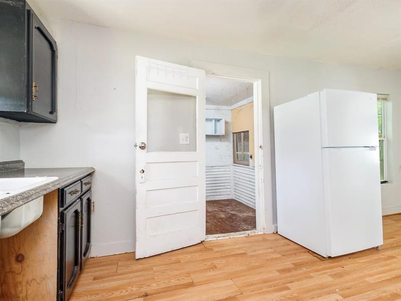 1805 7th Street, Brownwood TX 76801 - Photo 9