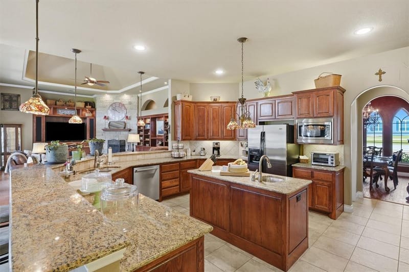 108 Concorde Circle, Cresson TX 76035 - Photo 13