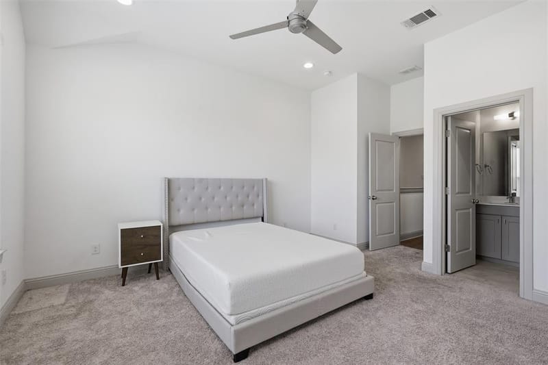 3128 Wayside Avenue, Fort Worth TX 76110 - Photo 12