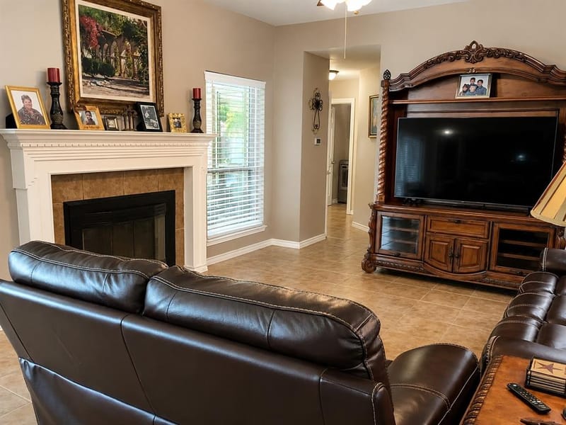 2902 Redstone Drive, Arlington TX 76001 - Photo 15
