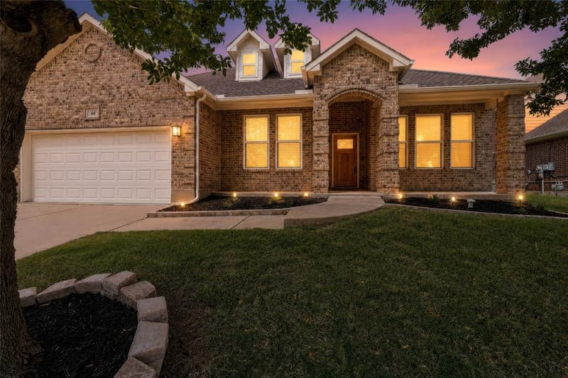 66 Lucas Lane, Edgecliff Village TX 76134
