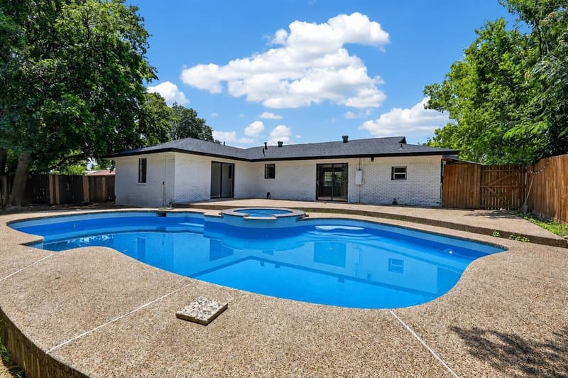 5473 Wayside Avenue, Fort Worth TX 76134 - Photo 17
