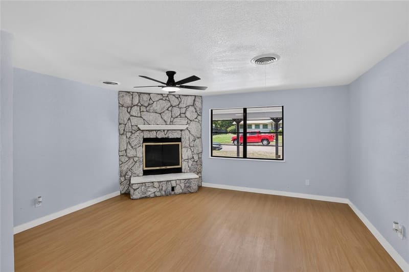 5473 Wayside Avenue, Fort Worth TX 76134 - Photo 4
