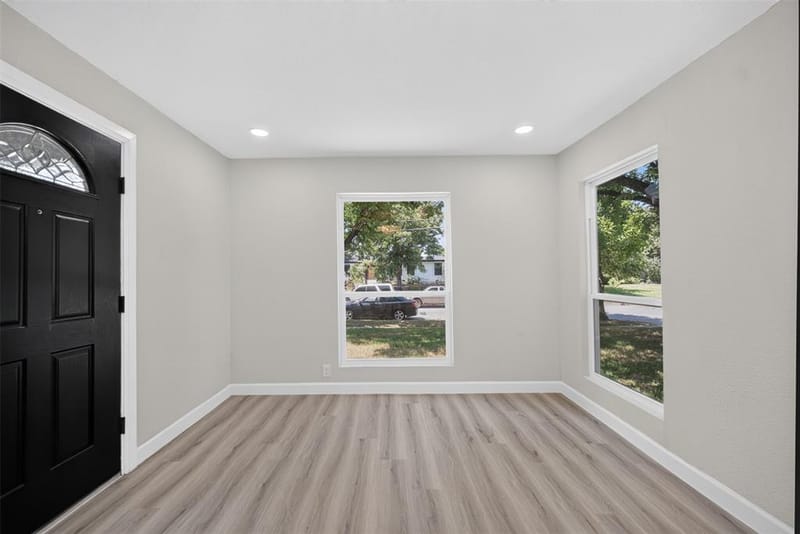 1110 Ryan Avenue, Carrollton TX 75006 - Photo 6